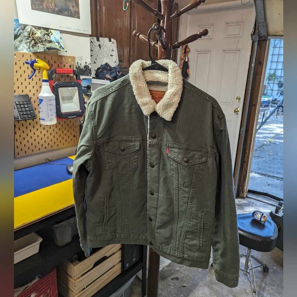 Green Levi's Trucker Jacket Medium